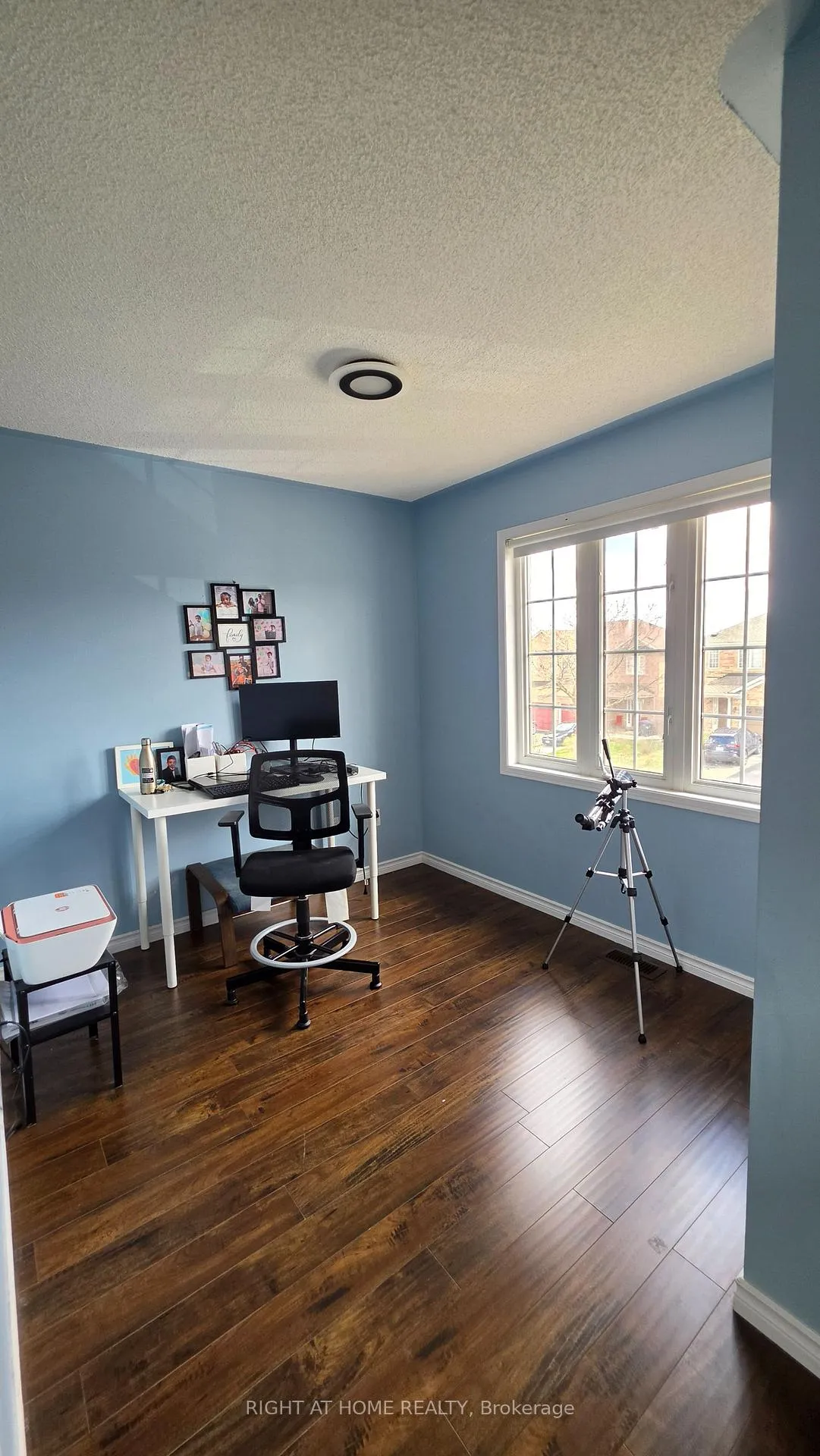 Photo 24 of 15 Tanglemere Crescent, Brampton, Fletcher's Meadow — HOMEH