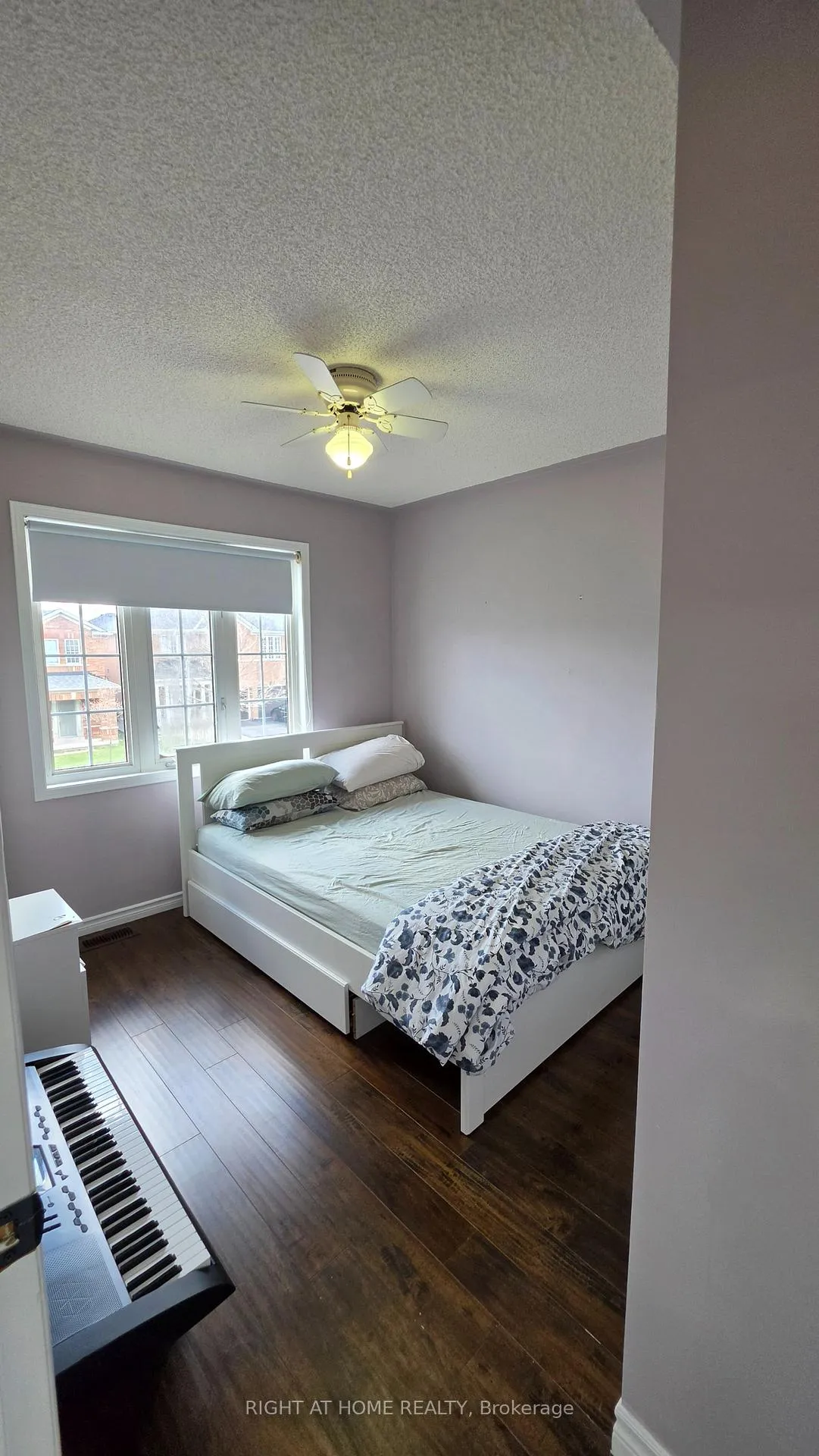 Photo 27 of 15 Tanglemere Crescent, Brampton, Fletcher's Meadow — HOMEH