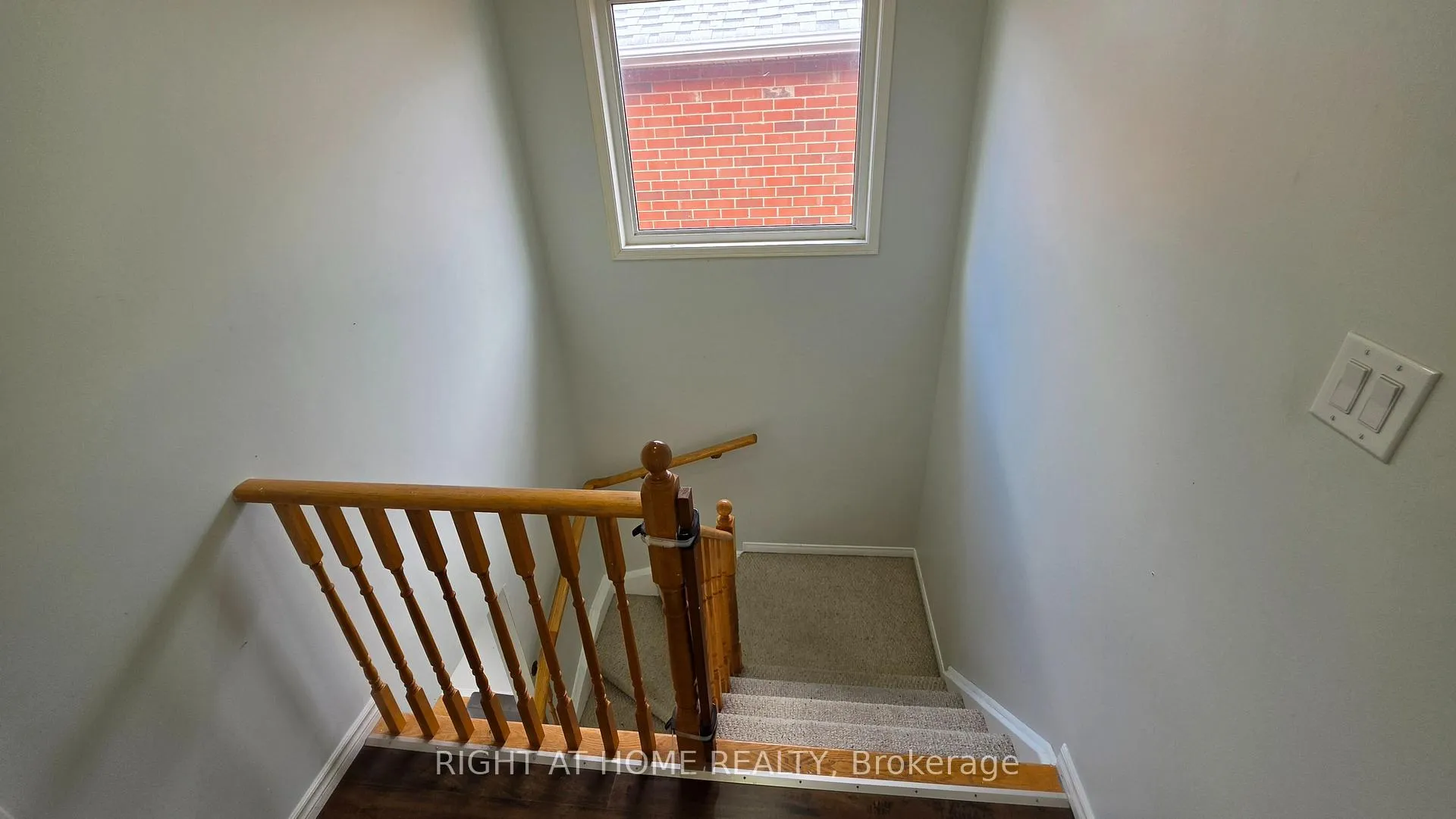 Photo 43 of 15 Tanglemere Crescent, Brampton, Fletcher's Meadow — HOMEH