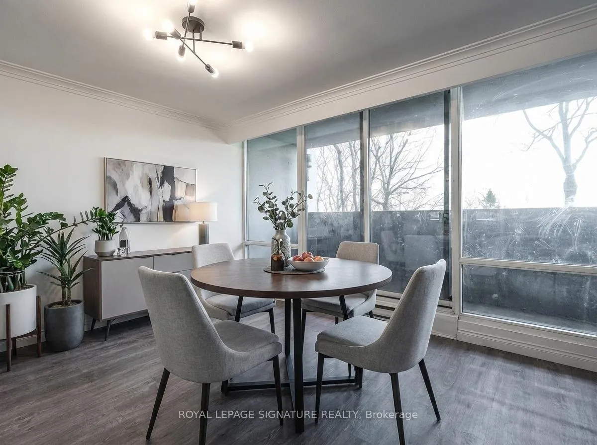 Photo 4 of Unit 301, 3555 Bathurst Street, Toronto, Bedford Park-Nortown — HOMEH