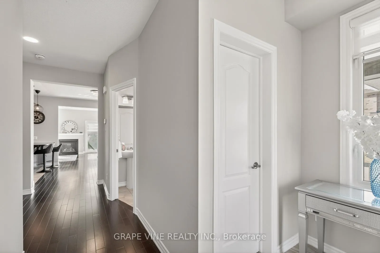 Photo 8 of 55 Tapadero Avenue, Ottawa, Kanata - Emerald Meadows/Trailwest — HOMEH