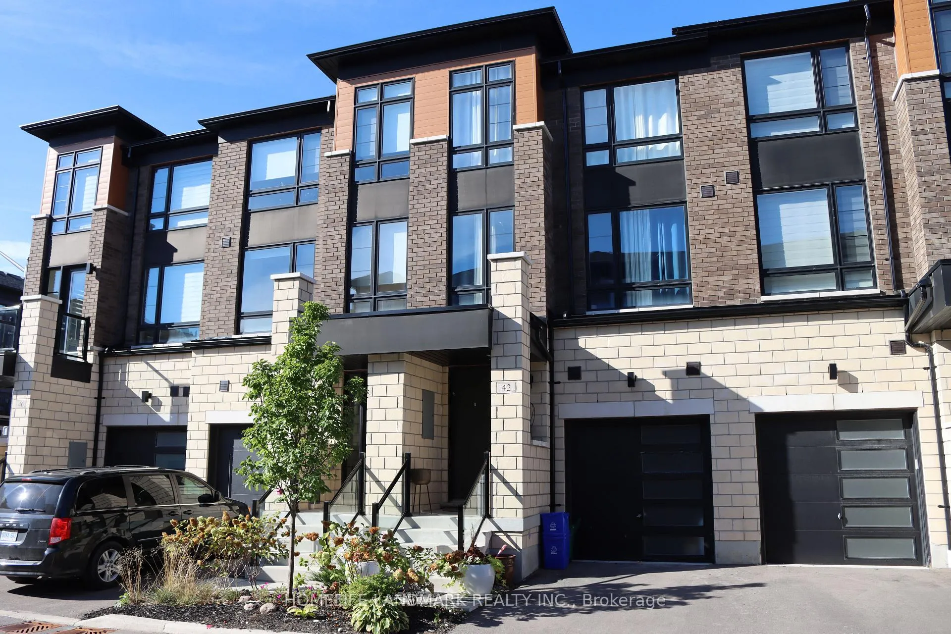 Front of 42 Lake Trail Way