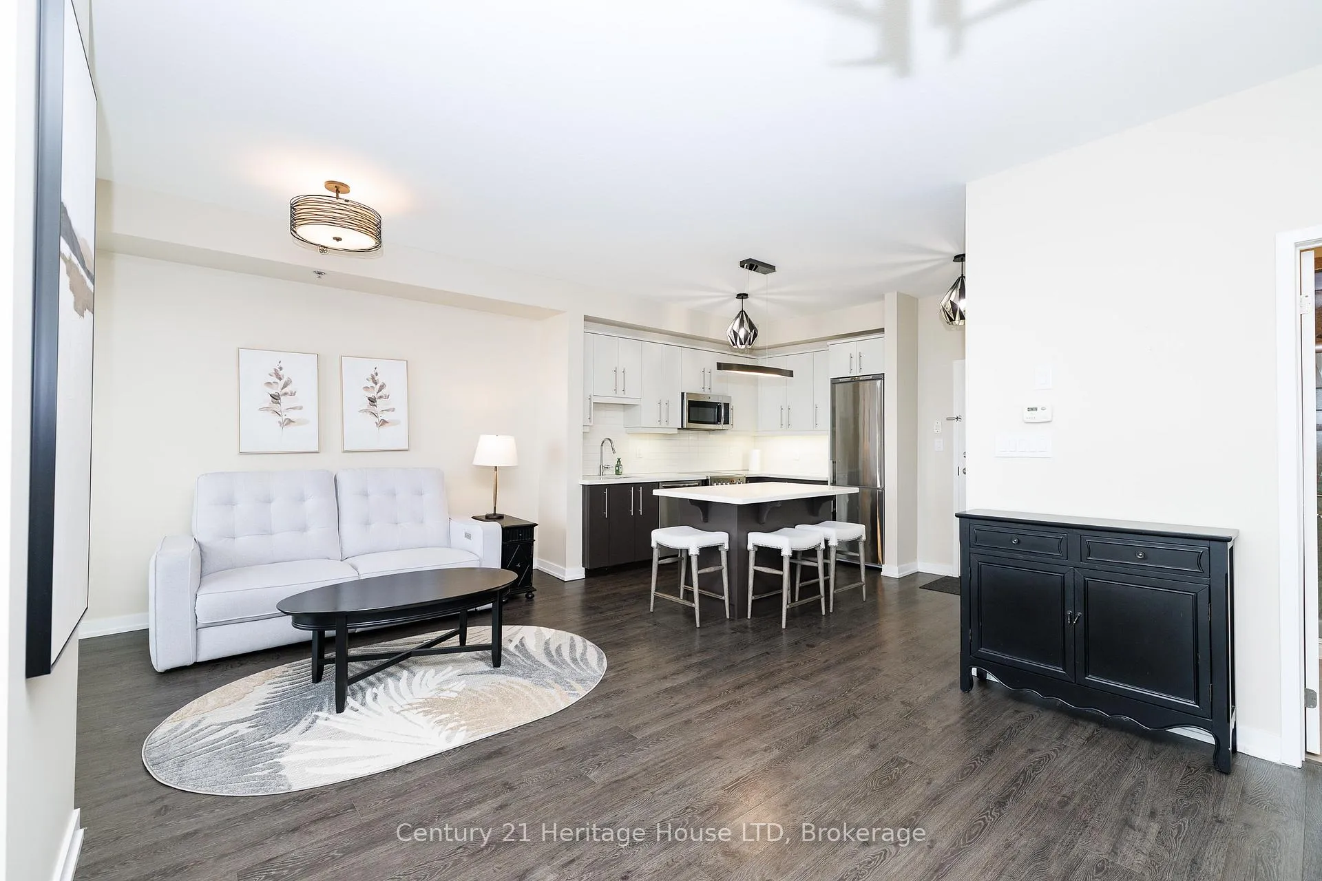 Photo 12 of Unit 402, 520 North Service Road, Grimsby, Grimsby Beach — HOMEH