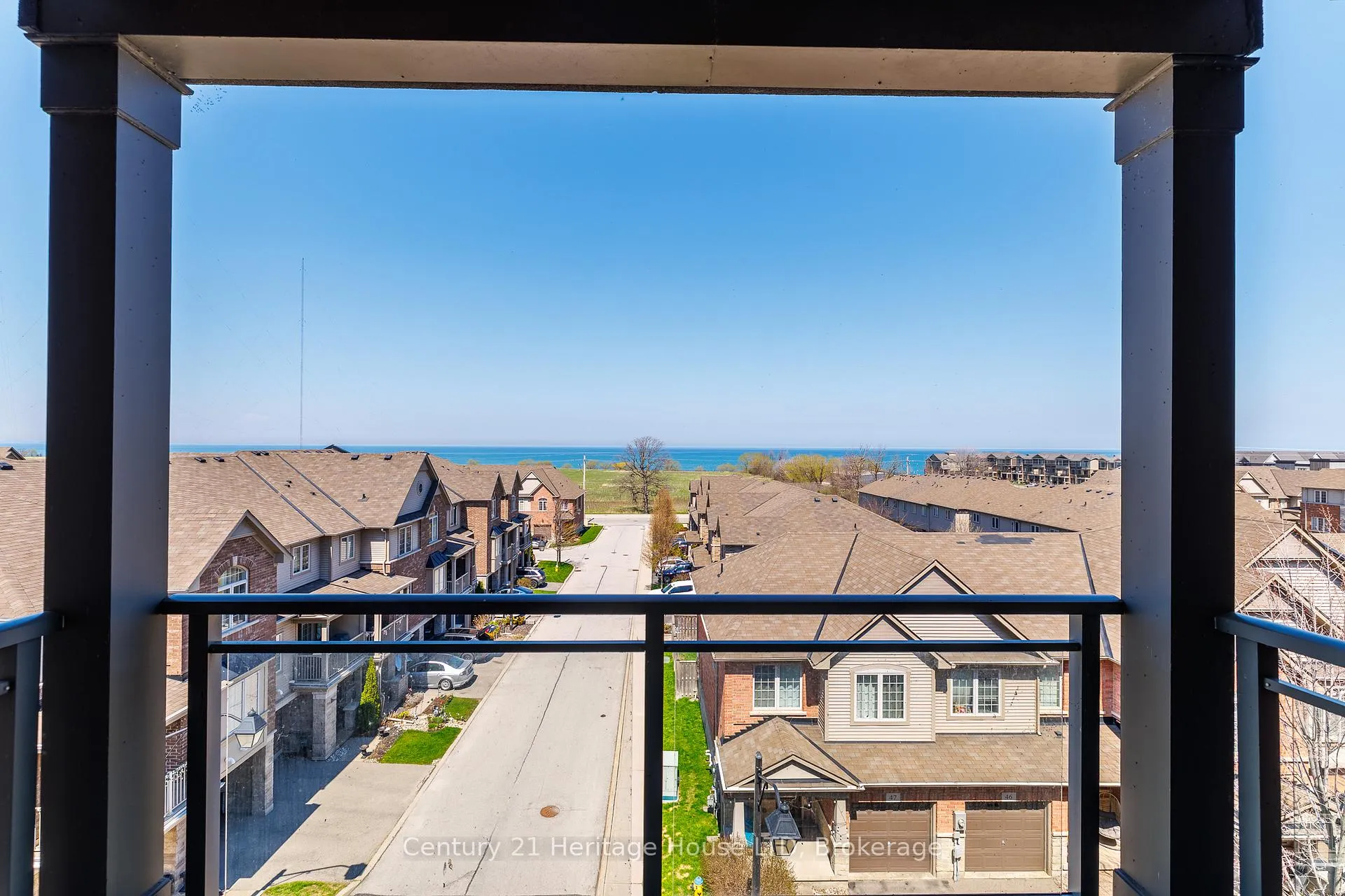 Photo 16 of Unit 402, 520 North Service Road, Grimsby, Grimsby Beach — HOMEH