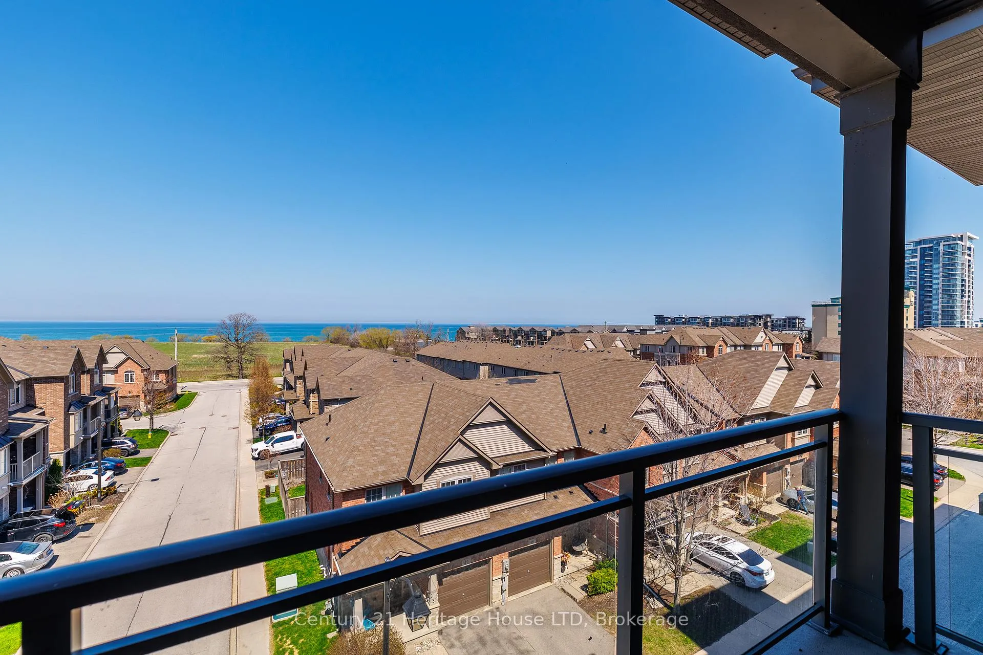 Photo 18 of Unit 402, 520 North Service Road, Grimsby, Grimsby Beach — HOMEH