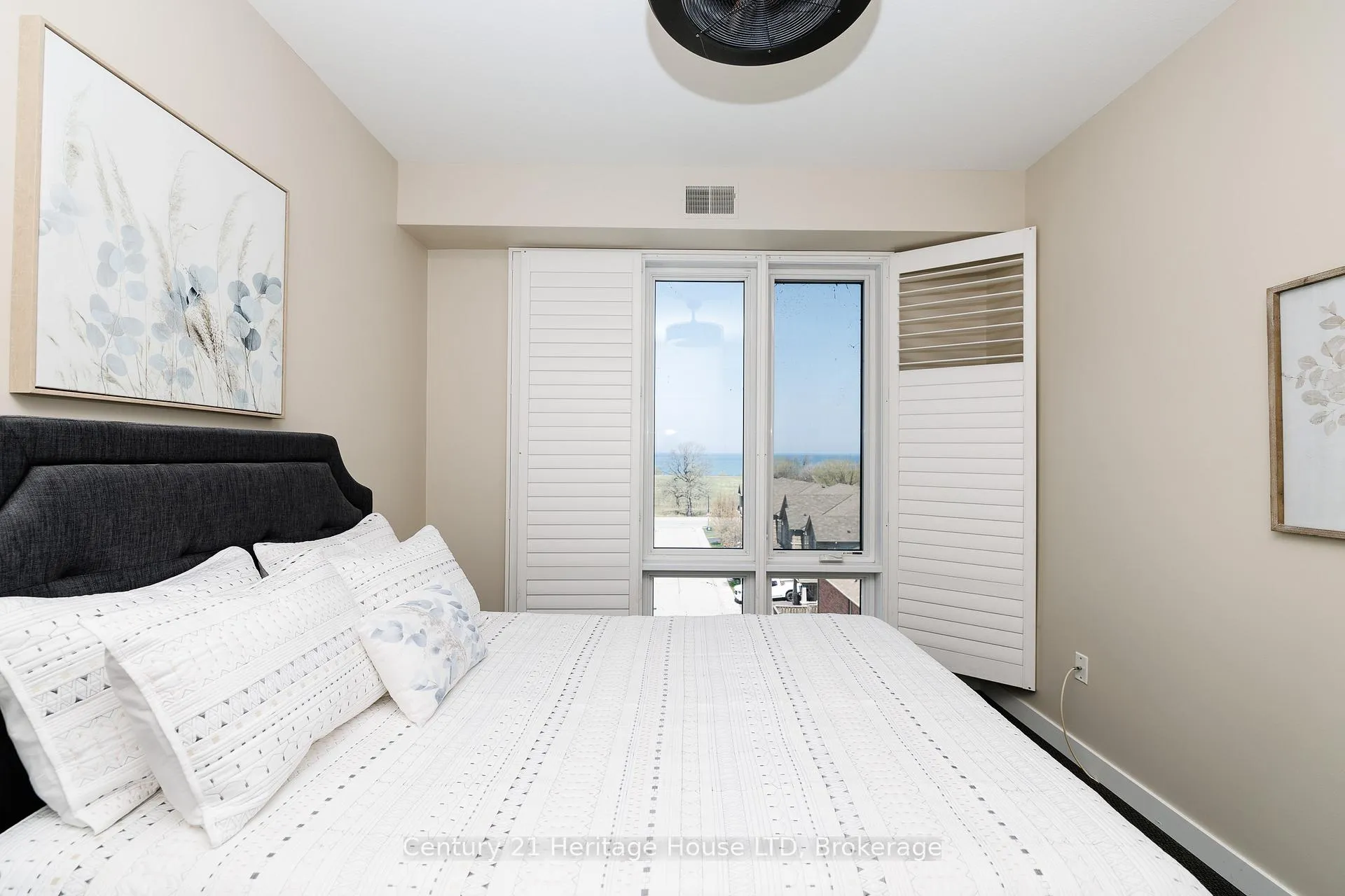 Photo 20 of Unit 402, 520 North Service Road, Grimsby, Grimsby Beach — HOMEH