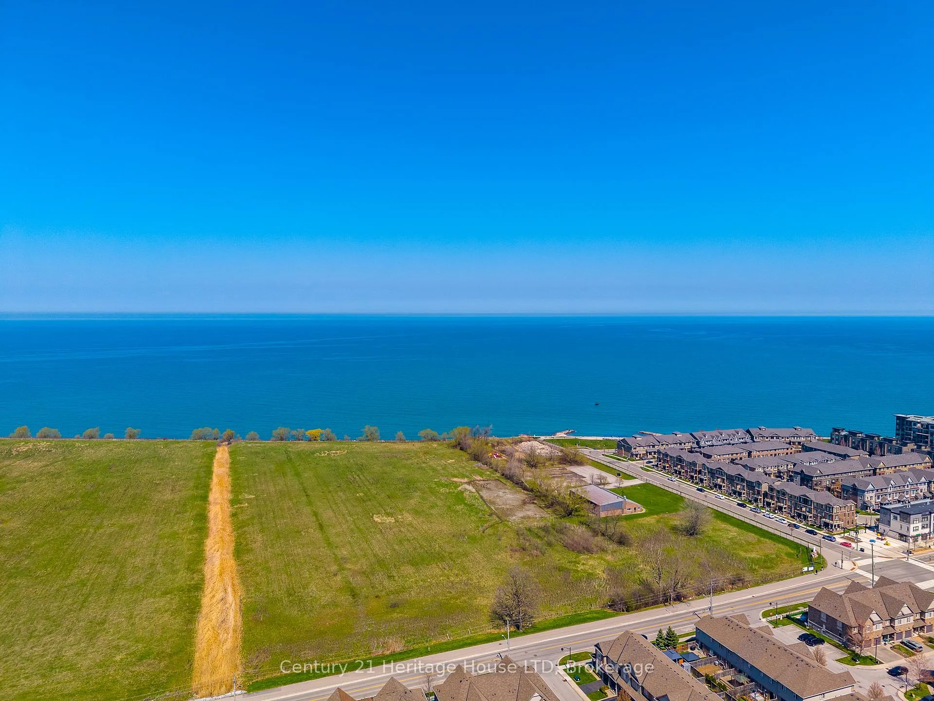 Photo 26 of Unit 402, 520 North Service Road, Grimsby, Grimsby Beach — HOMEH