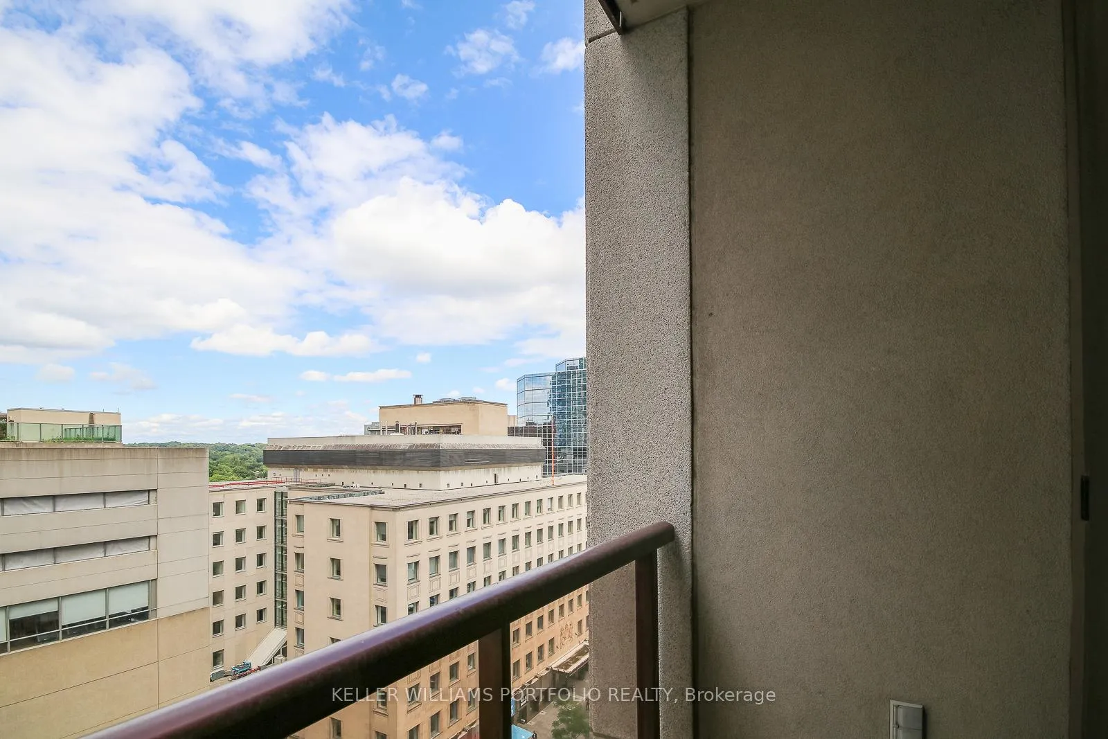 Photo 15 of Unit 1204, 85 Bloor Street E, Toronto, Waterfront Communities — HOMEH