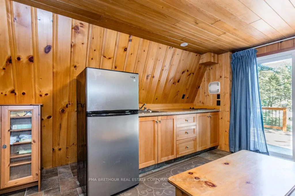Photo 12 of 56 Birch Trail, Wasaga Beach — HOMEH