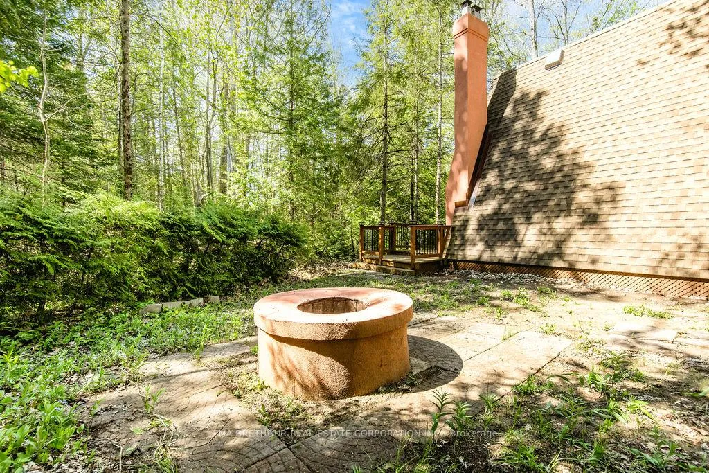 Photo 28 of 56 Birch Trail, Wasaga Beach — HOMEH