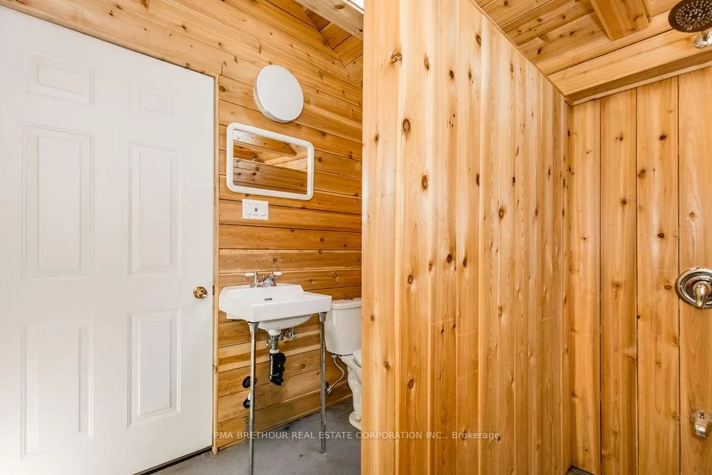 Photo 34 of 56 Birch Trail, Wasaga Beach — HOMEH