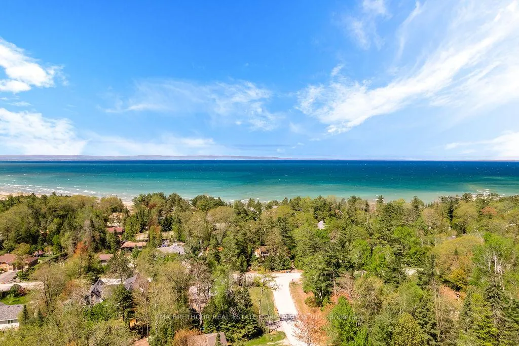 Photo 42 of 56 Birch Trail, Wasaga Beach — HOMEH
