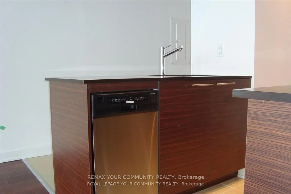 Photo 6 of Unit 2306, 1 Market Street E, Toronto, Waterfront Communities — HOMEH