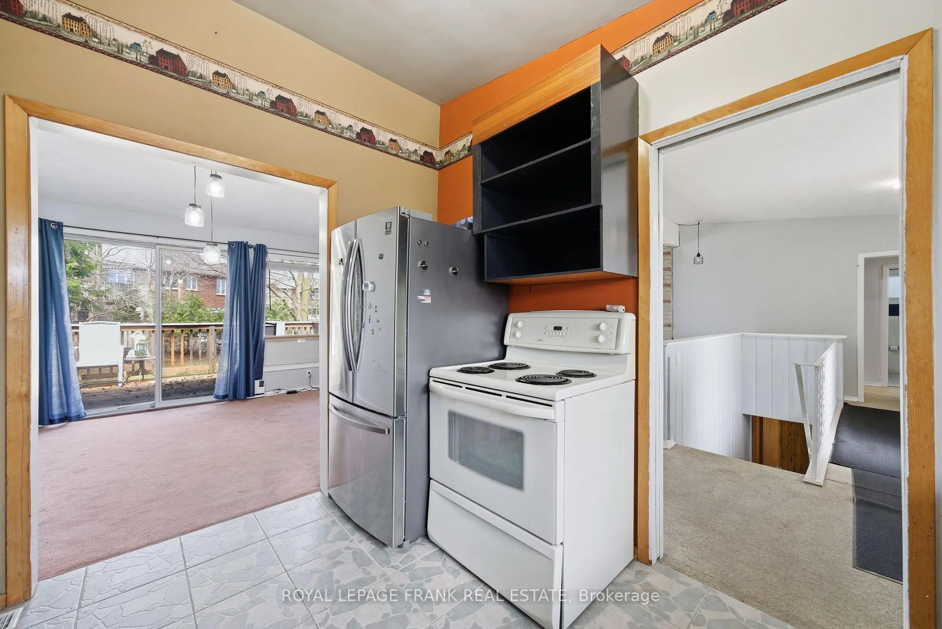 Photo 20 of 30 Maple Crescent, Kawartha Lakes, Lindsay — HOMEH
