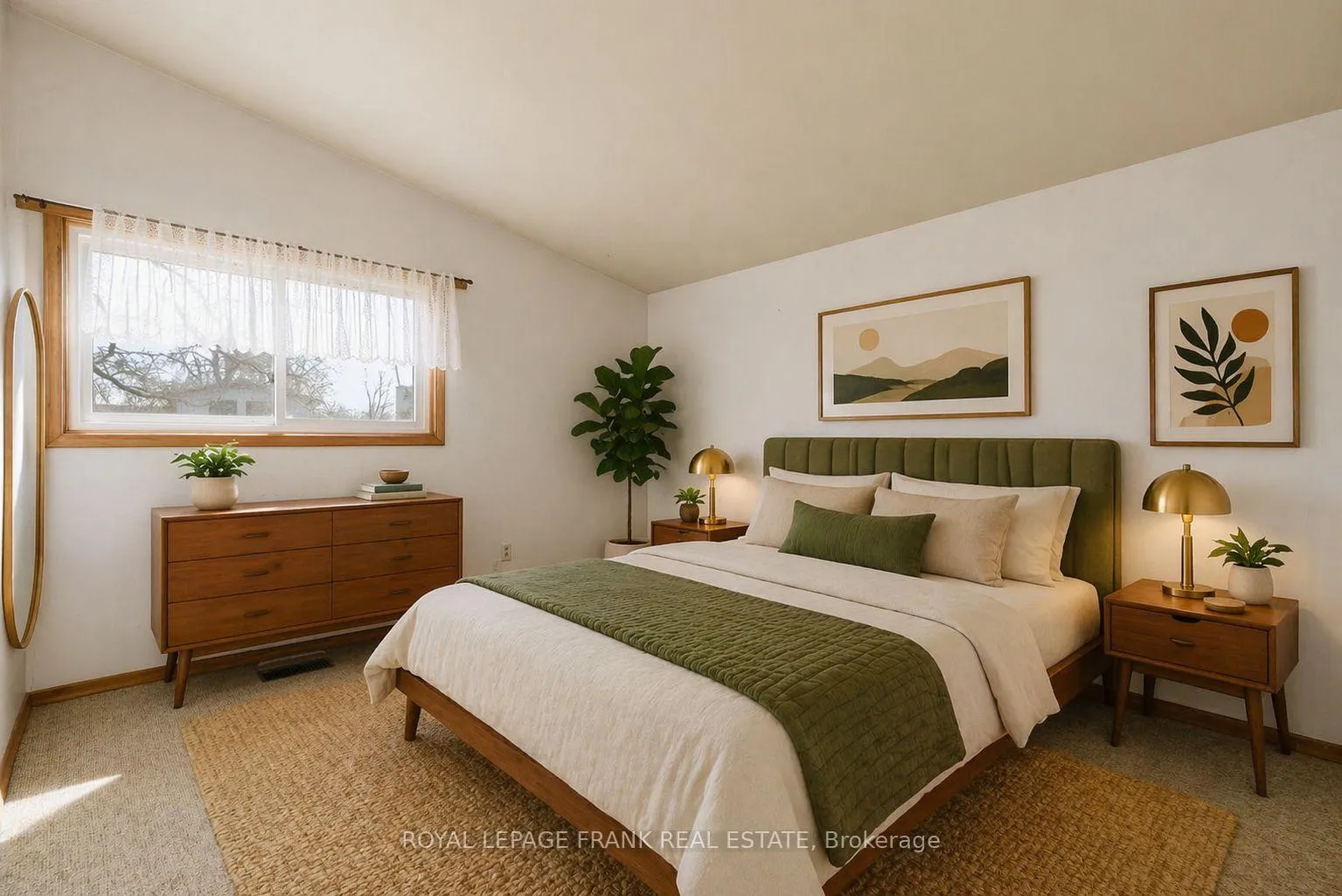 Photo 23 of 30 Maple Crescent, Kawartha Lakes, Lindsay — HOMEH