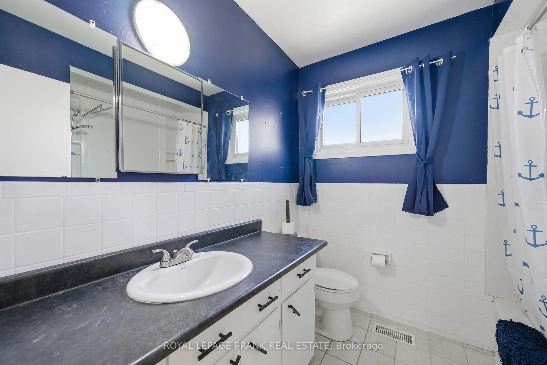 Photo 28 of 30 Maple Crescent, Kawartha Lakes, Lindsay — HOMEH