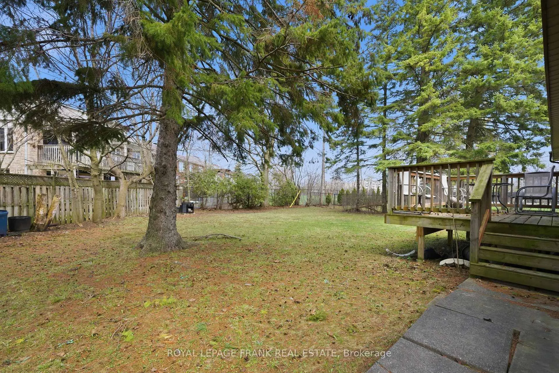 Photo 38 of 30 Maple Crescent, Kawartha Lakes, Lindsay — HOMEH