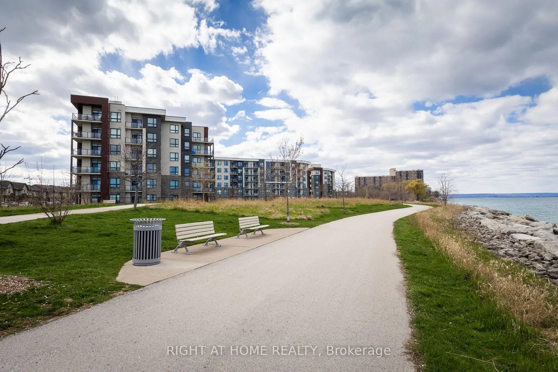 Photo 18 of Unit 623, 101 Shoreview Place, Hamilton, Lakeshore — HOMEH