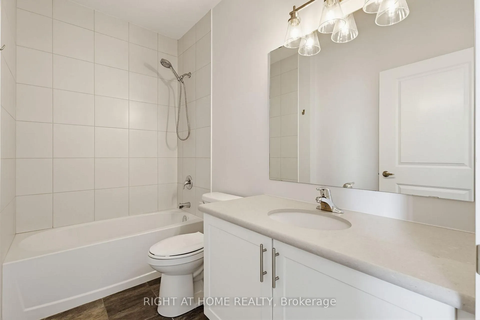 Photo 22 of Unit 623, 101 Shoreview Place, Hamilton, Lakeshore — HOMEH