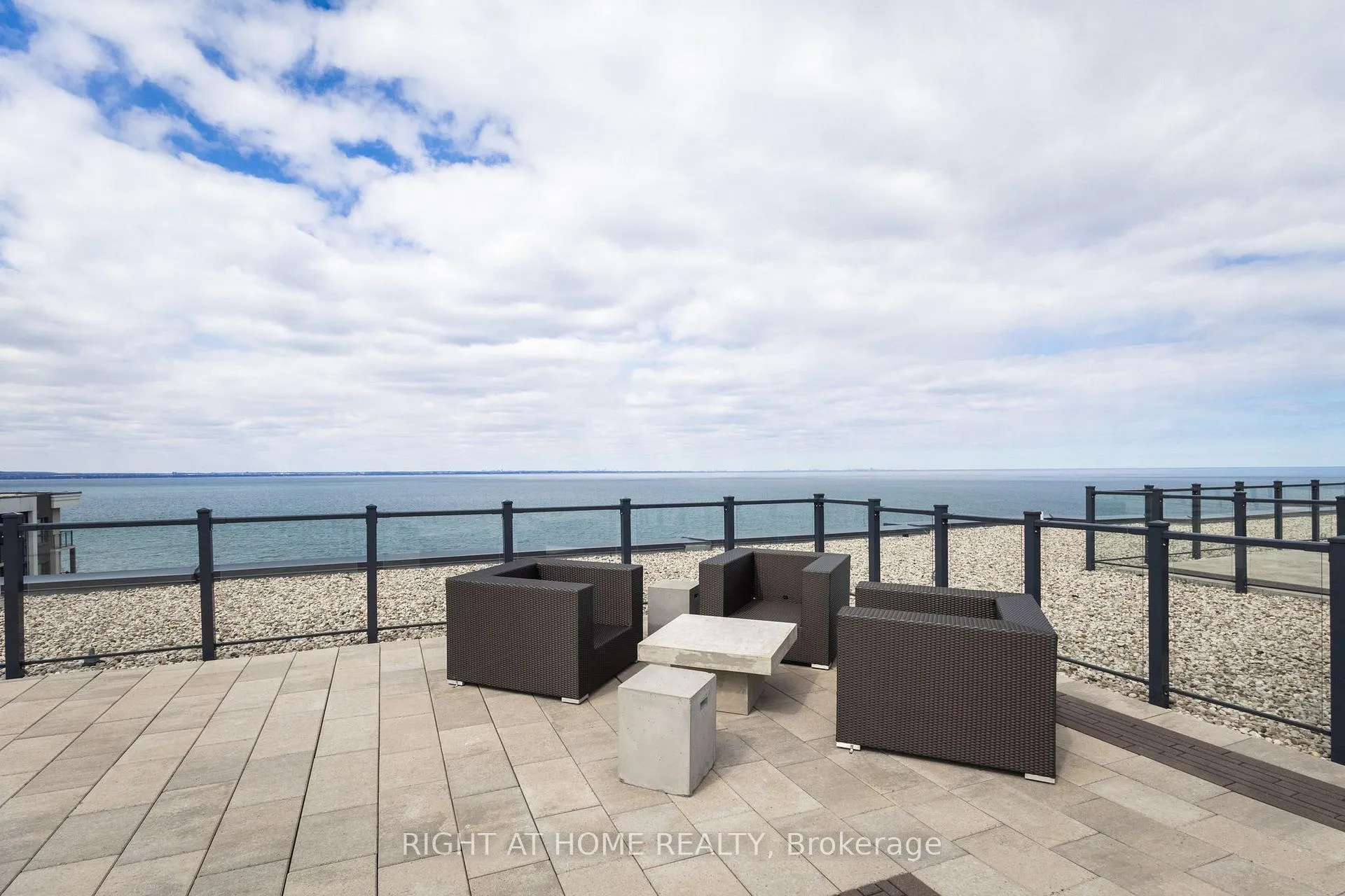 Photo 39 of Unit 623, 101 Shoreview Place, Hamilton, Lakeshore — HOMEH