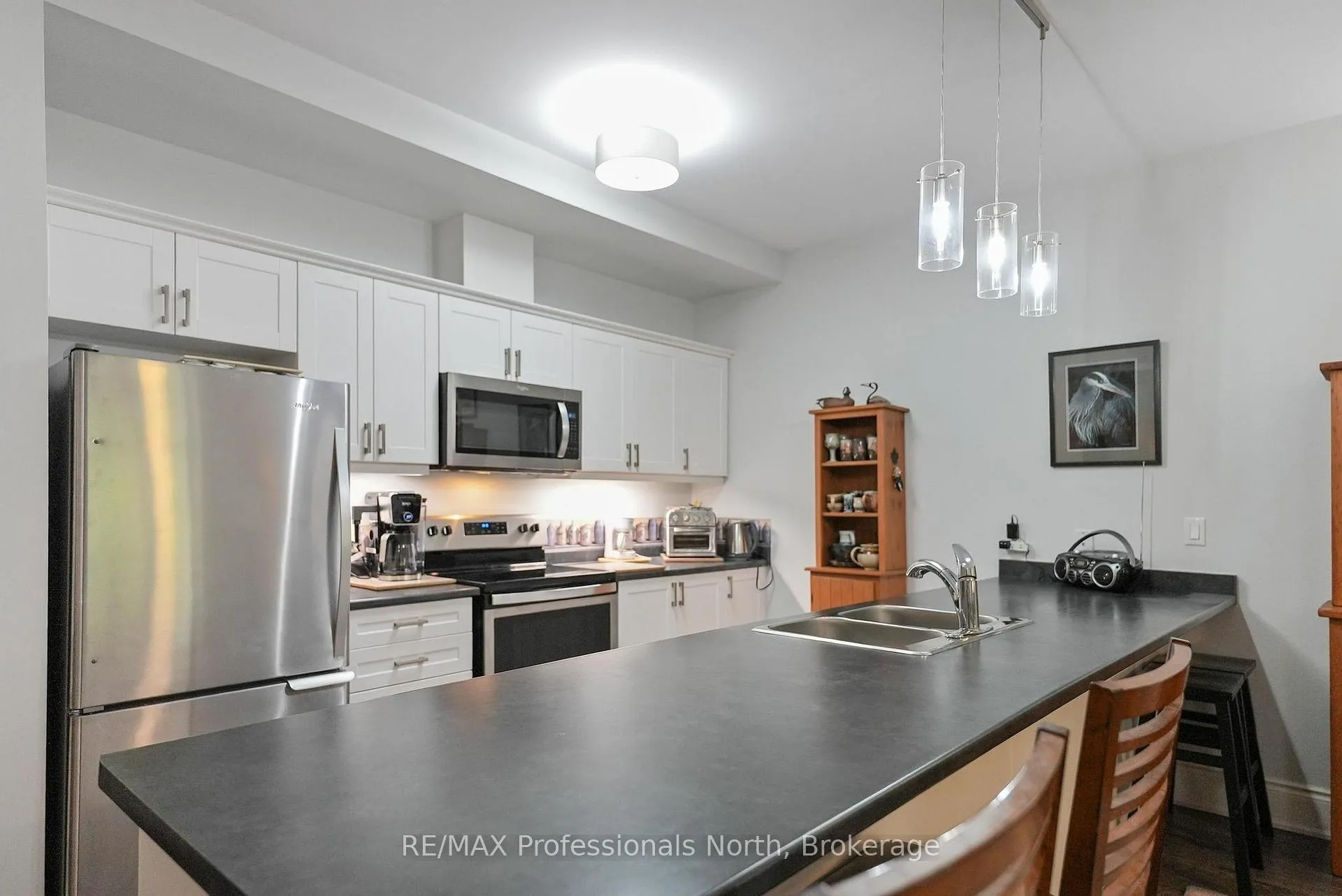 Photo 5 of Unit 201, 75 Wallings Road, Dysart et al, Dysart — HOMEH