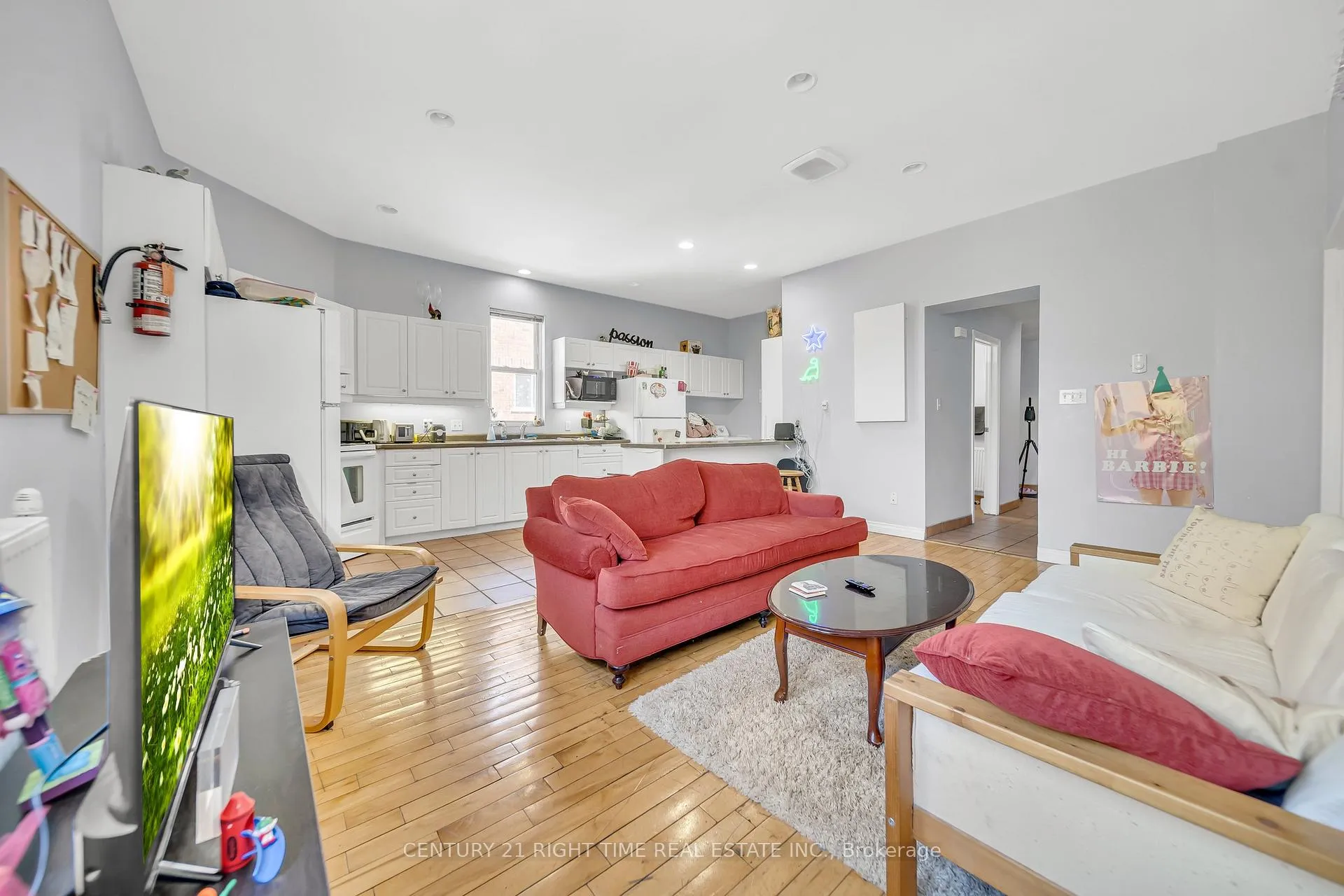 Photo 19 of 24 columbia Street, Kitchener — HOMEH