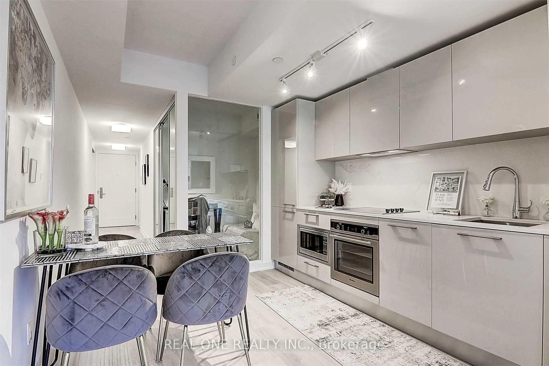 Photo 9 of Unit 514, 3 Gloucester Street, Toronto, Church-Yonge Corridor — HOMEH