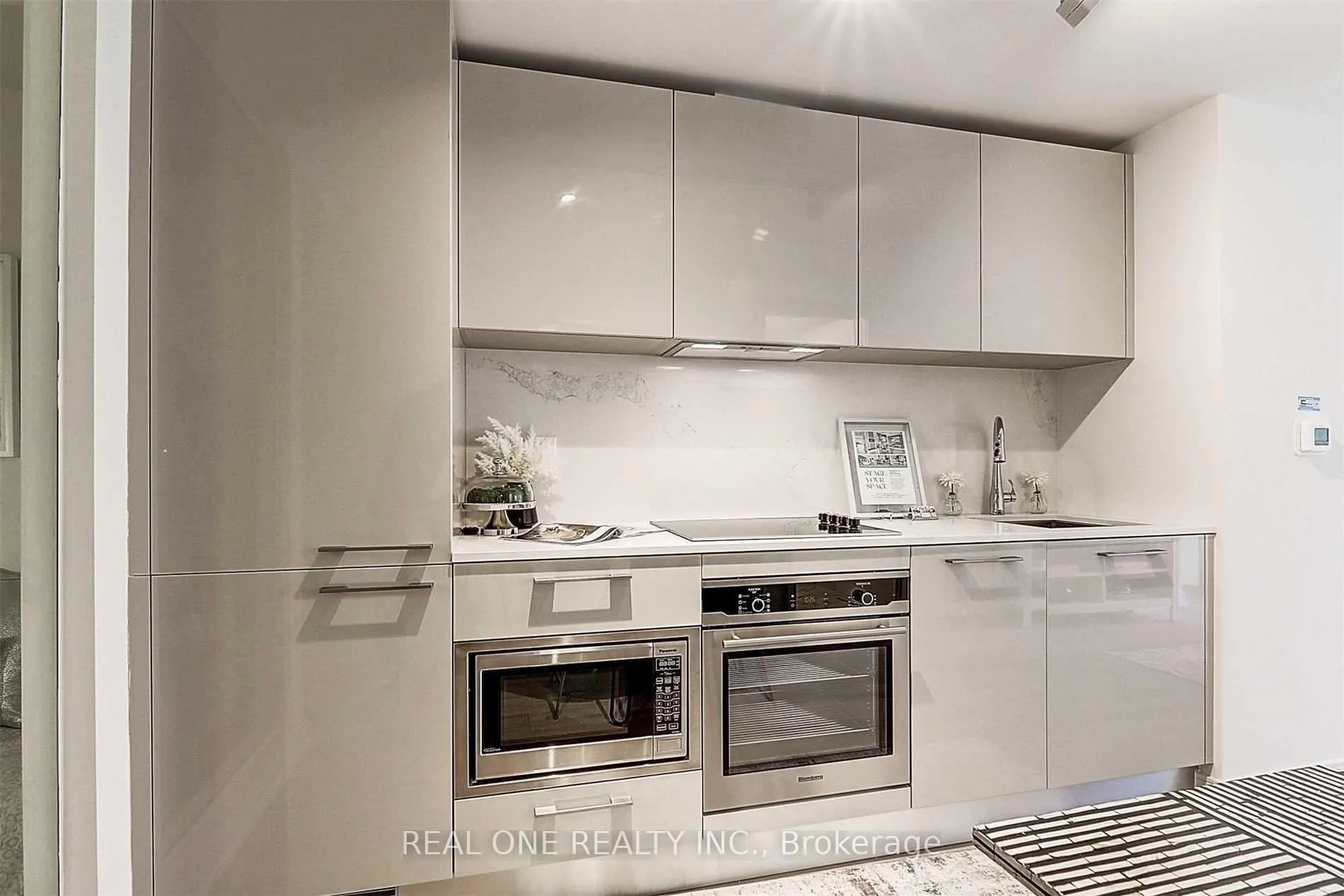 Photo 10 of Unit 514, 3 Gloucester Street, Toronto, Church-Yonge Corridor — HOMEH