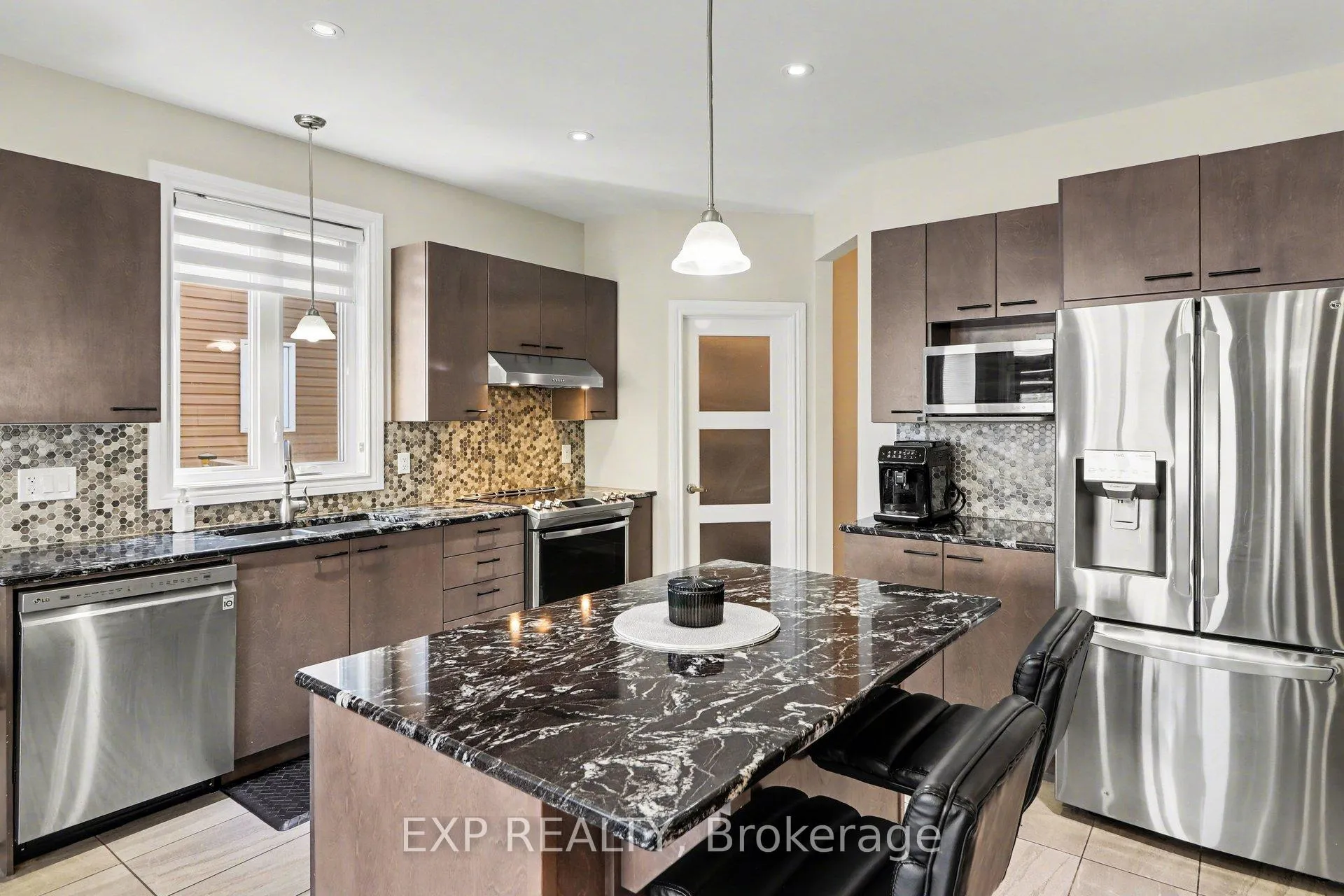 Photo 8 of 860 Oat Straw Way, Ottawa, Leitrim — HOMEH