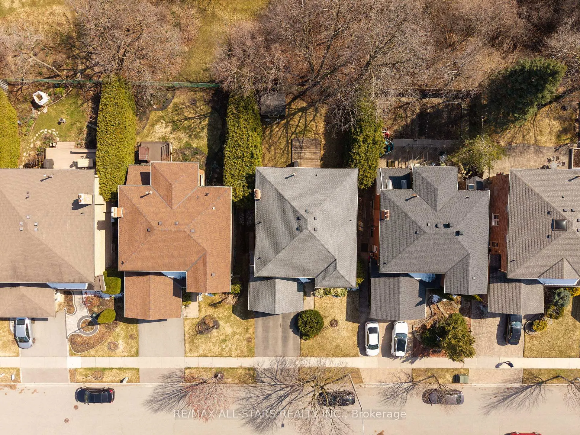 Photo 3 of 53 Smithy Street, Markham, Raymerville — HOMEH