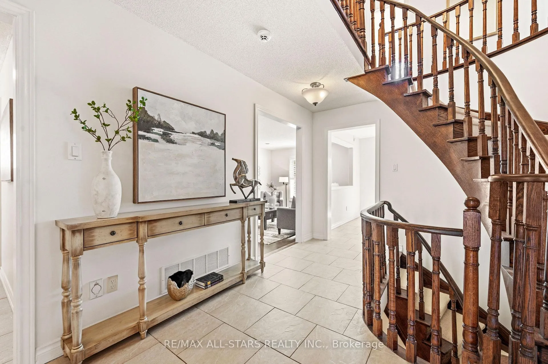 Photo 8 of 53 Smithy Street, Markham, Raymerville — HOMEH