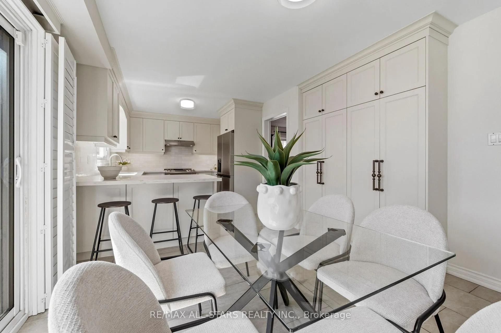 Photo 17 of 53 Smithy Street, Markham, Raymerville — HOMEH
