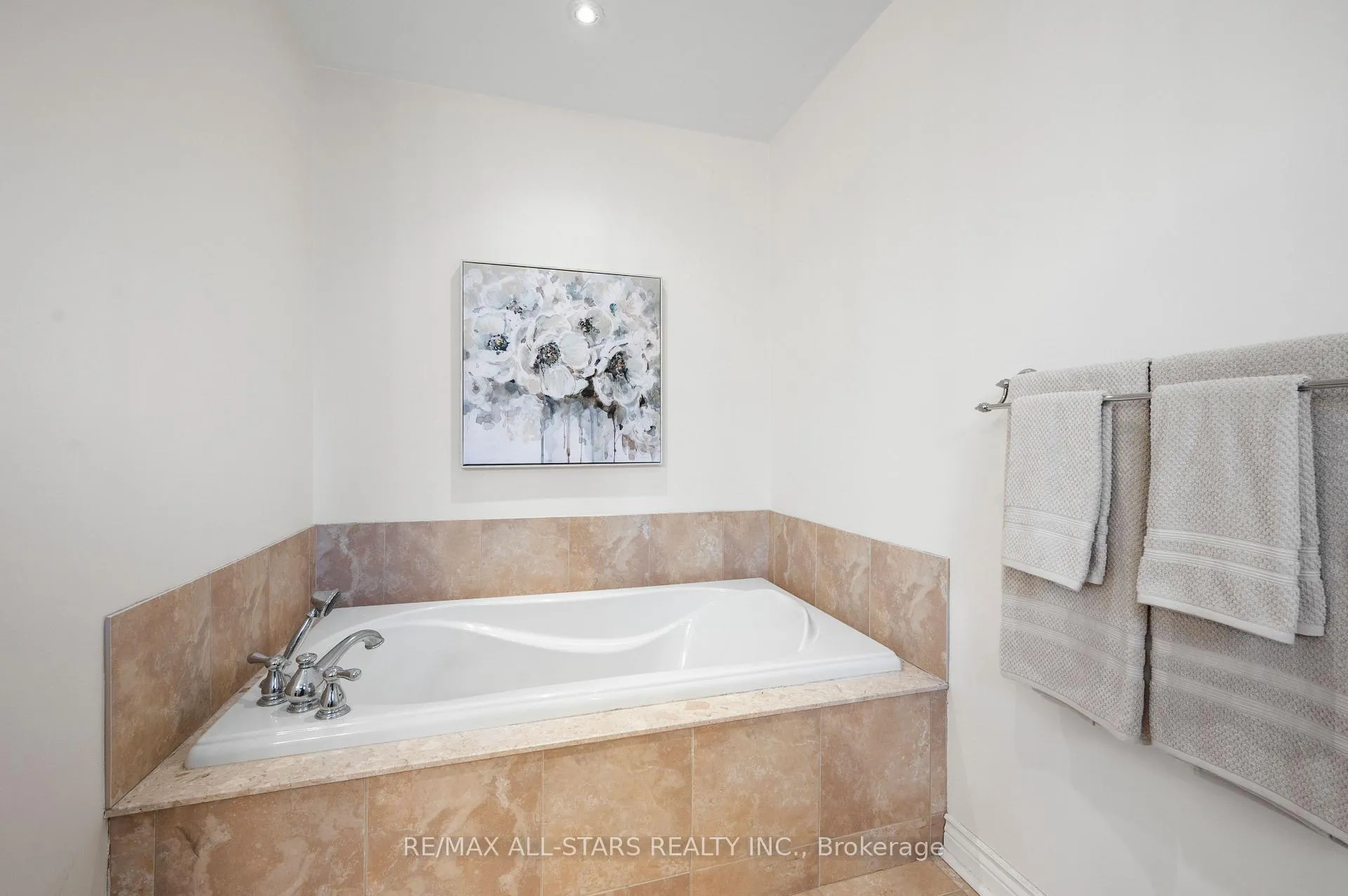 Photo 33 of 53 Smithy Street, Markham, Raymerville — HOMEH
