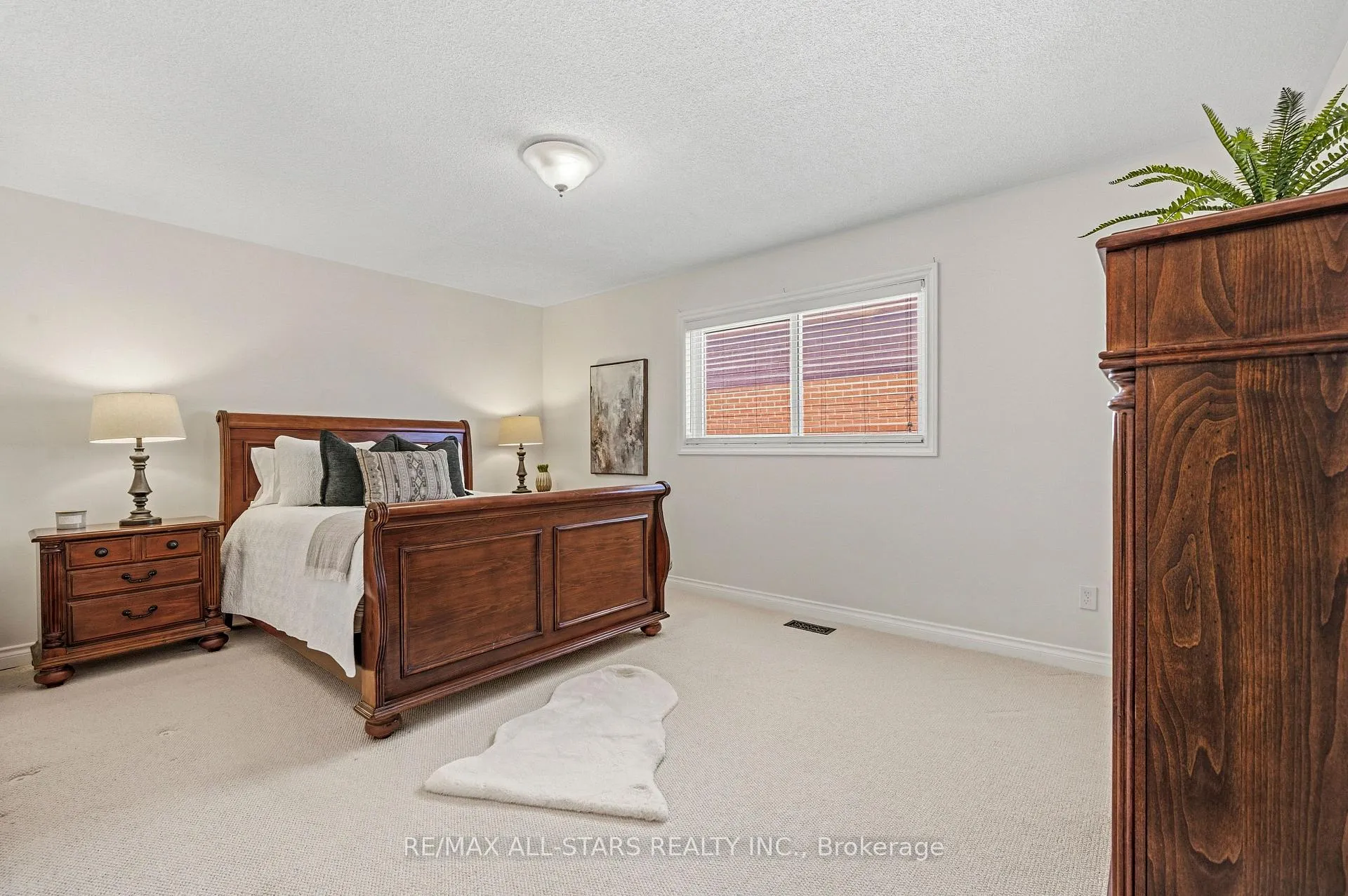 Photo 34 of 53 Smithy Street, Markham, Raymerville — HOMEH