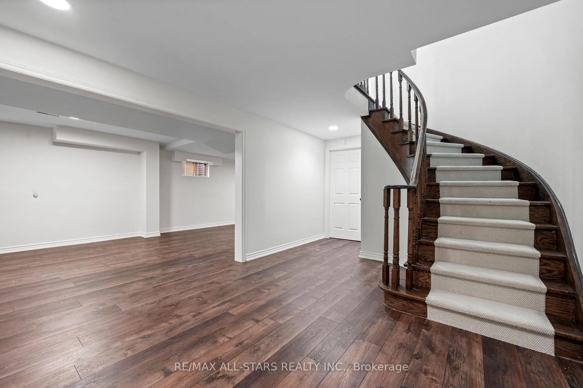 Photo 42 of 53 Smithy Street, Markham, Raymerville — HOMEH
