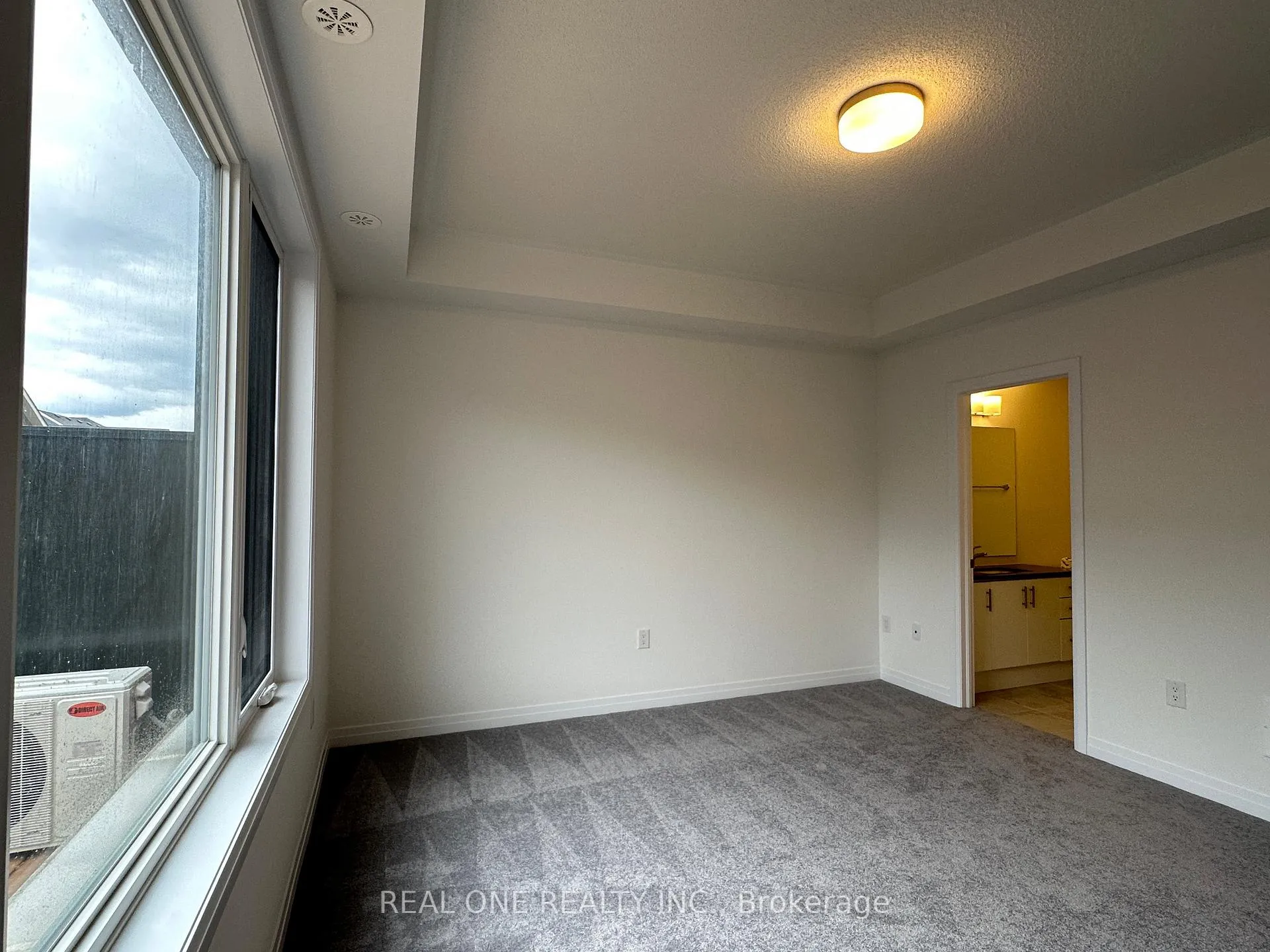 Photo 5 of 3273 Crystal Drive, Oakville, Glenorchy — HOMEH