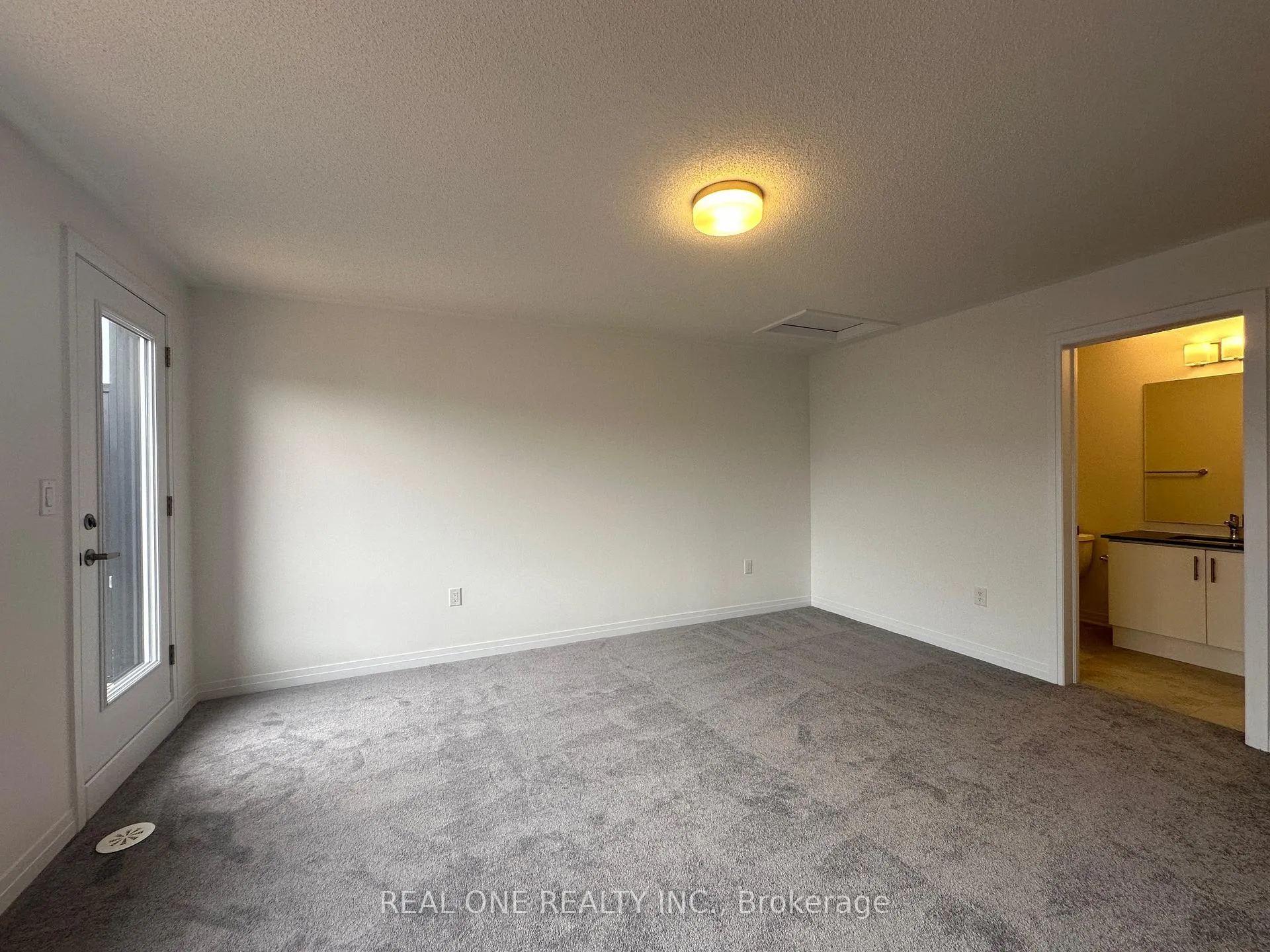 Photo 10 of 3273 Crystal Drive, Oakville, Glenorchy — HOMEH