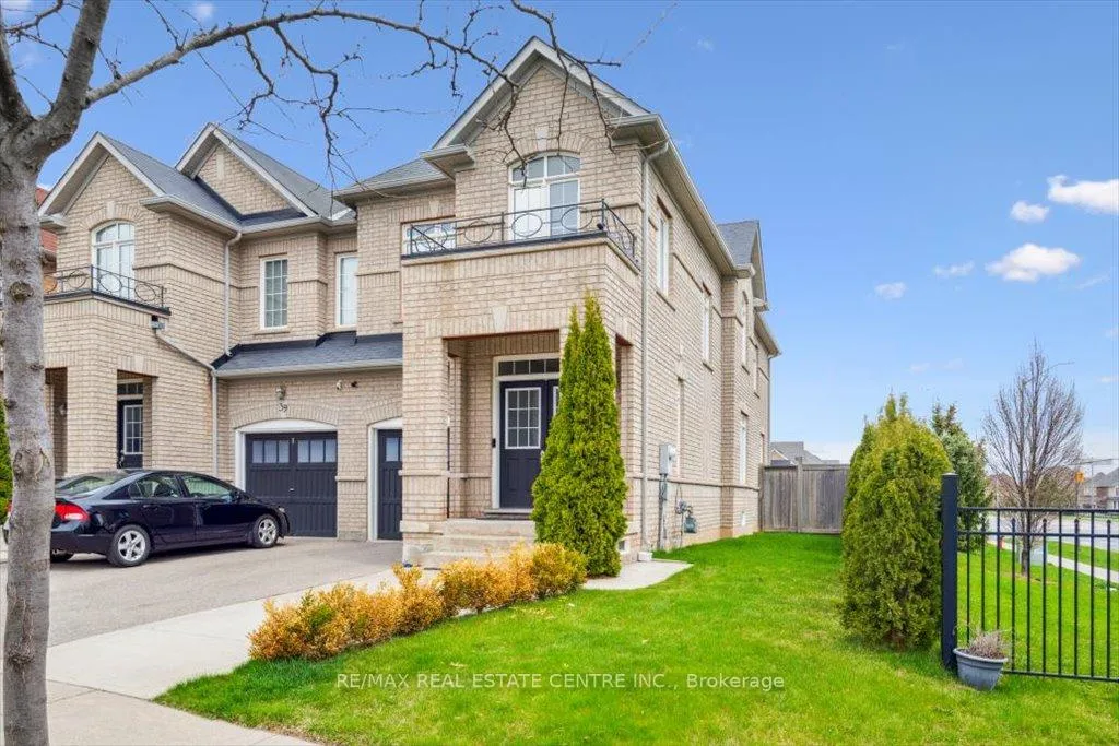 Photo 3 of 37 Interlude Drive, Brampton, Credit Valley — HOMEH