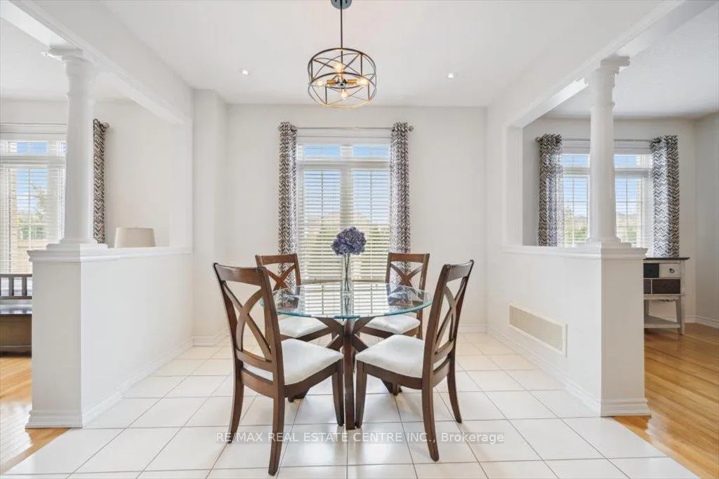 Photo 12 of 37 Interlude Drive, Brampton, Credit Valley — HOMEH
