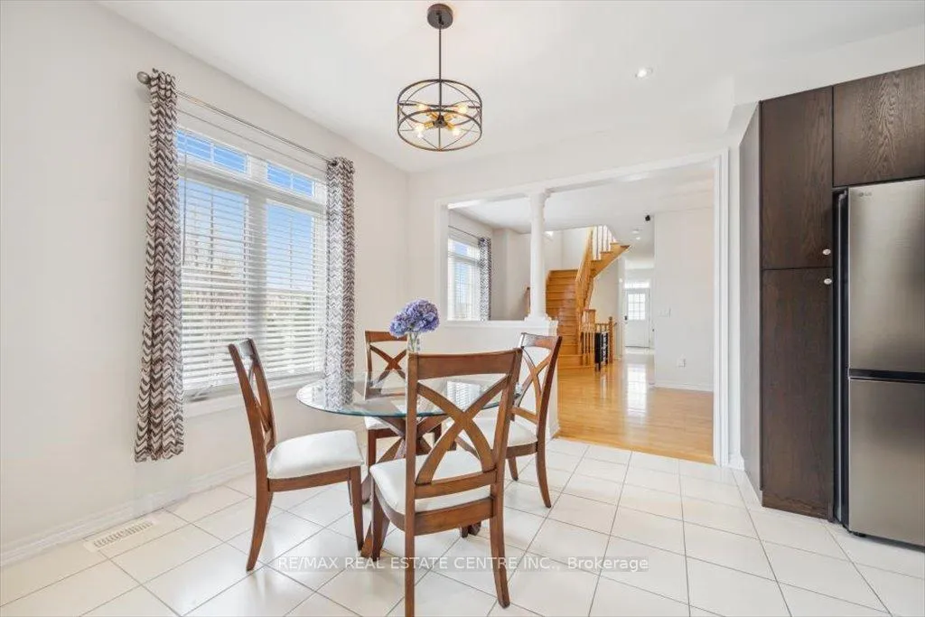 Photo 13 of 37 Interlude Drive, Brampton, Credit Valley — HOMEH