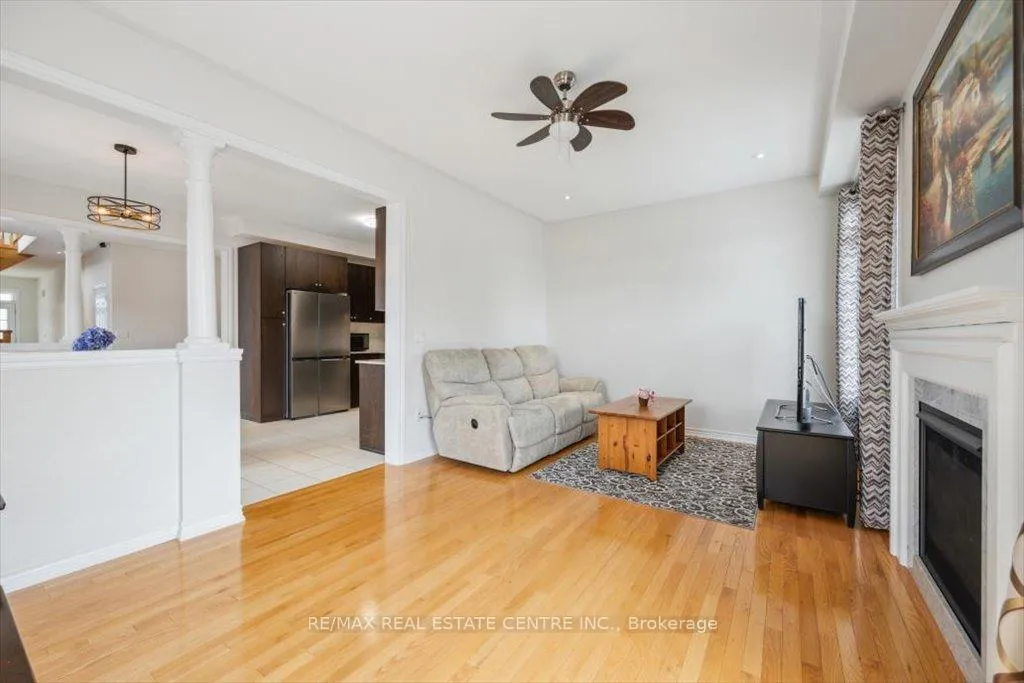 Photo 15 of 37 Interlude Drive, Brampton, Credit Valley — HOMEH