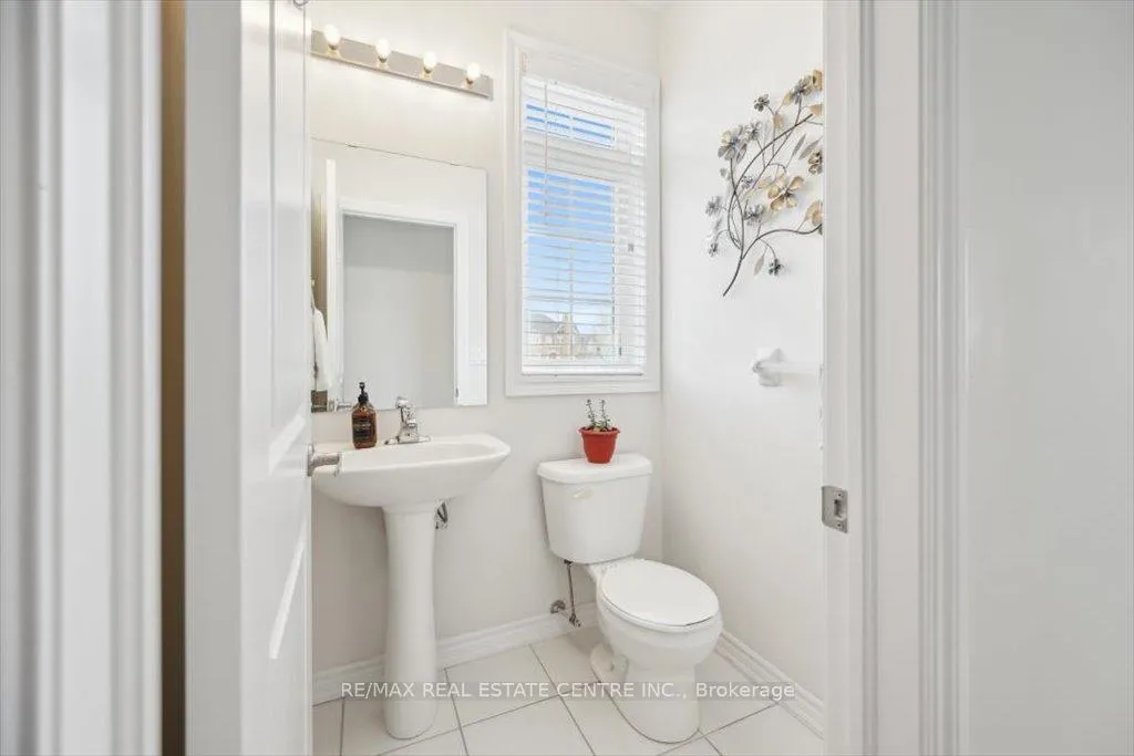Photo 17 of 37 Interlude Drive, Brampton, Credit Valley — HOMEH