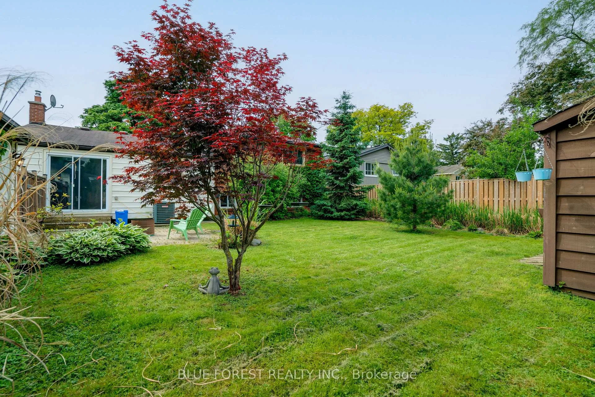 Photo 9 of 62 Glenburnie Crescent, London, North H — HOMEH