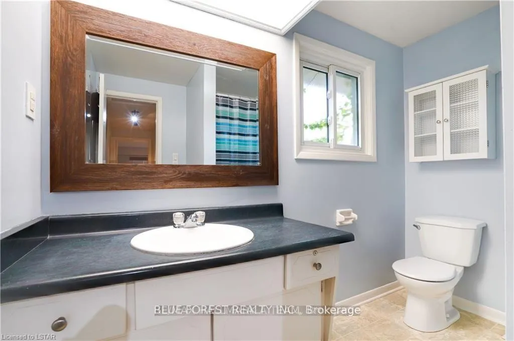 Photo 26 of 62 Glenburnie Crescent, London, North H — HOMEH