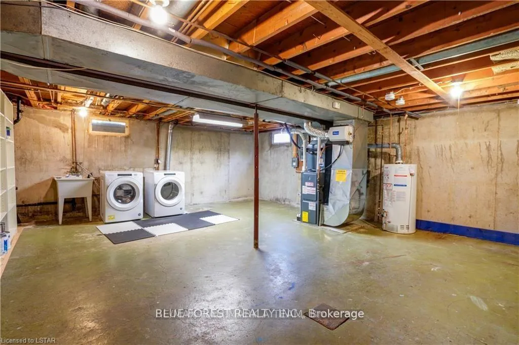 Photo 33 of 62 Glenburnie Crescent, London, North H — HOMEH