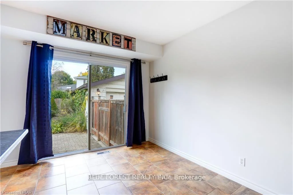 Photo 20 of 62 Glenburnie Crescent, London, North H — HOMEH