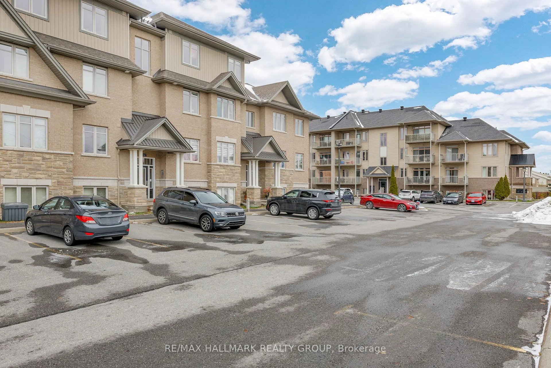 Photo 3 of Unit B, 1067 Beryl Private, Ottawa, Riverside South/Gloucester Glen — HOMEH