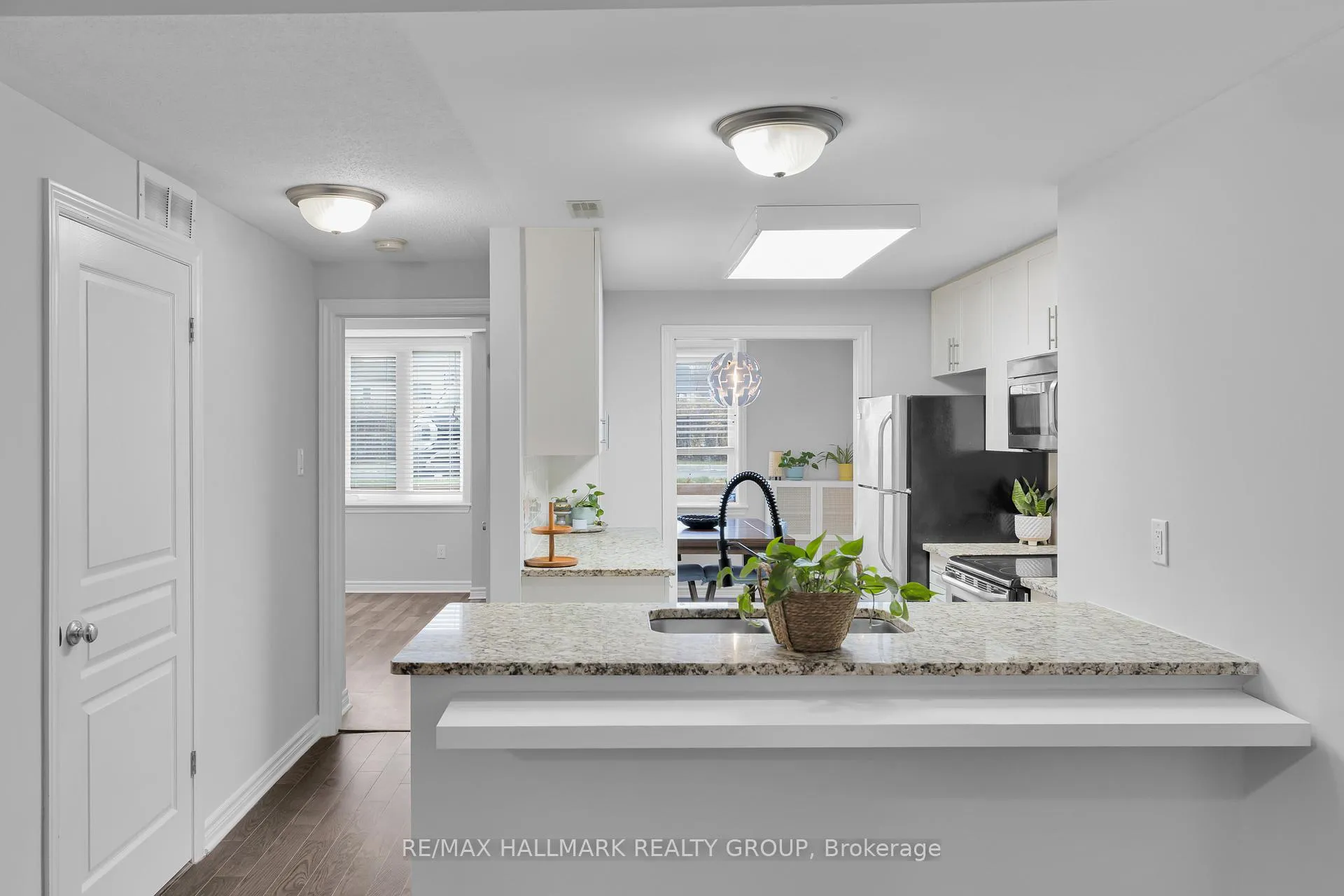 Photo 14 of Unit B, 1067 Beryl Private, Ottawa, Riverside South/Gloucester Glen — HOMEH