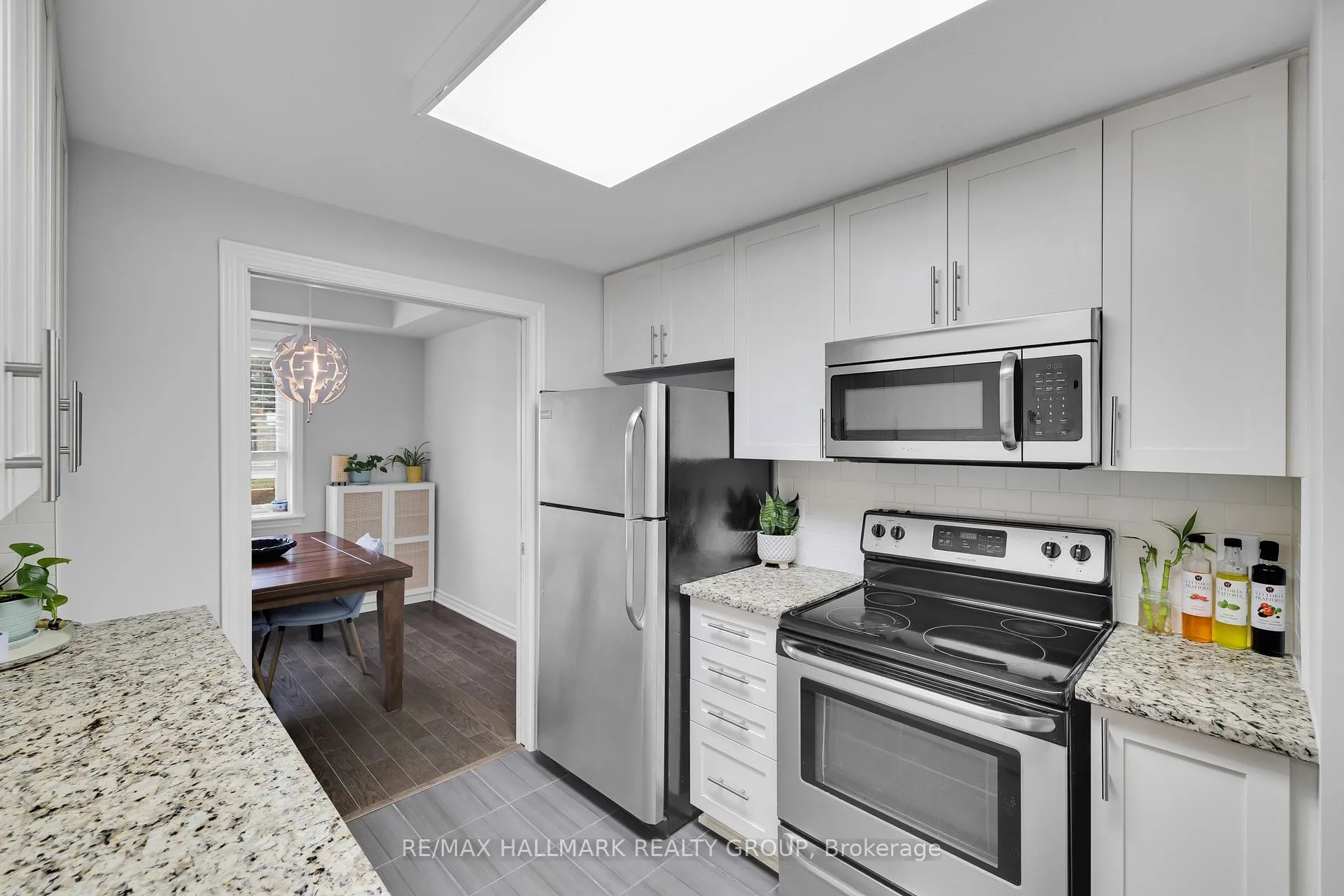 Photo 18 of Unit B, 1067 Beryl Private, Ottawa, Riverside South/Gloucester Glen — HOMEH