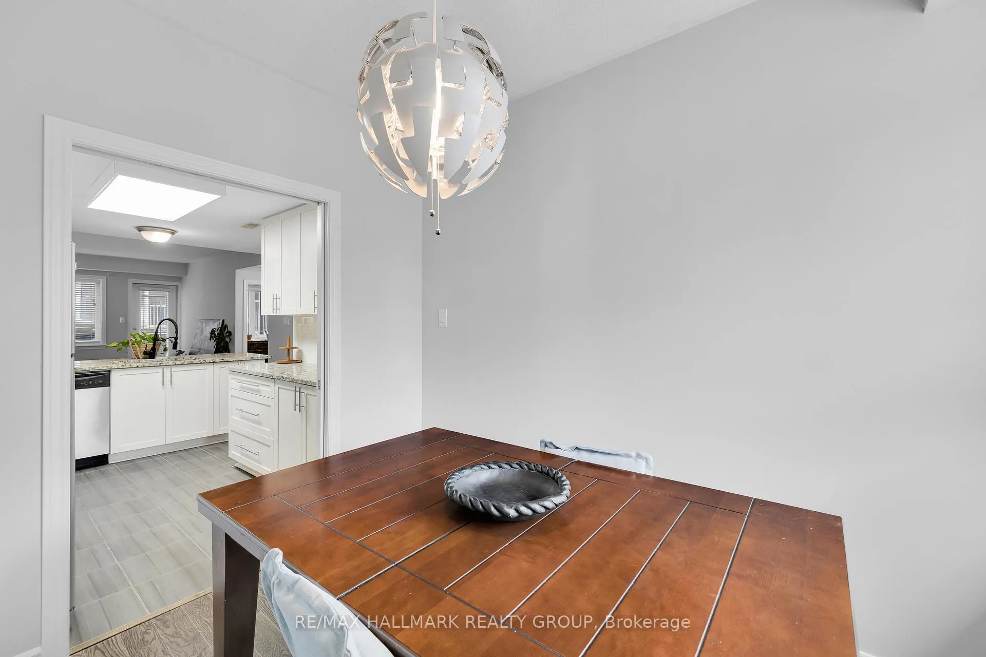 Photo 24 of Unit B, 1067 Beryl Private, Ottawa, Riverside South/Gloucester Glen — HOMEH